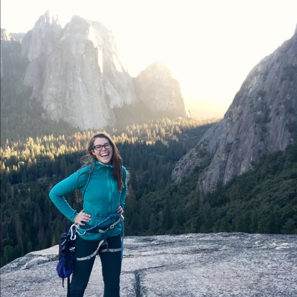 Meet your Posher, Kate - Picture 2 of 3